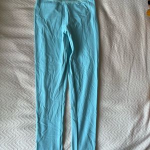 It is brand new, Is just that I couldn’t fit it. Available in both S and XS. 😘